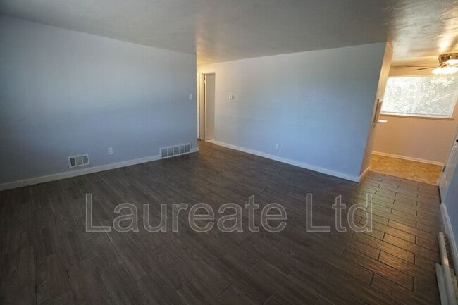 Photo - 675 Miller Ct