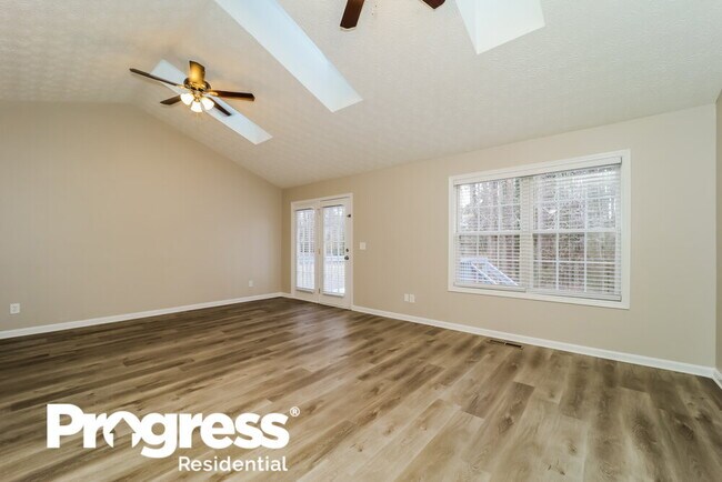 Photo - 2682 Owens Dr