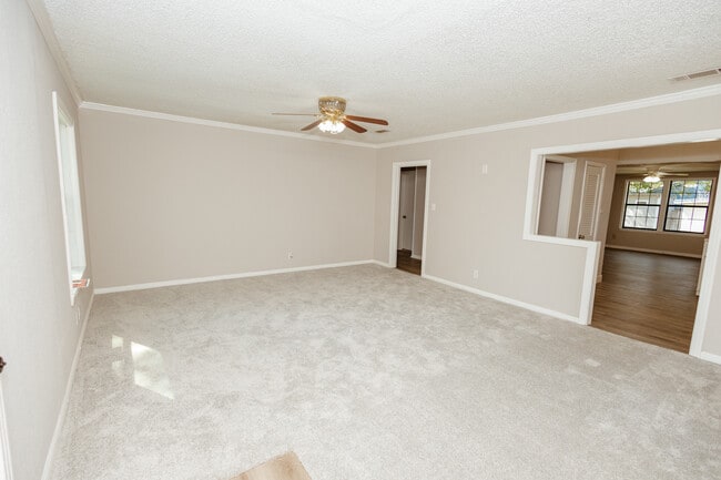 Photo - 3609 Cumberland Ave Unit A - Front 2 bed 1 bath