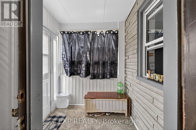 Photo - 150 Crowland Ave