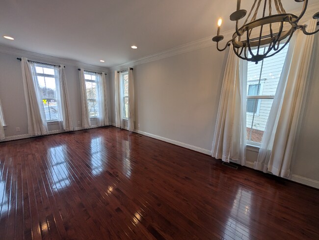 Photo - 9442 Canonbury Square