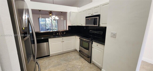 Photo - 7400 S Aragon Blvd