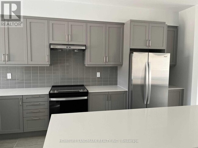 Photo - 77 Seguin St