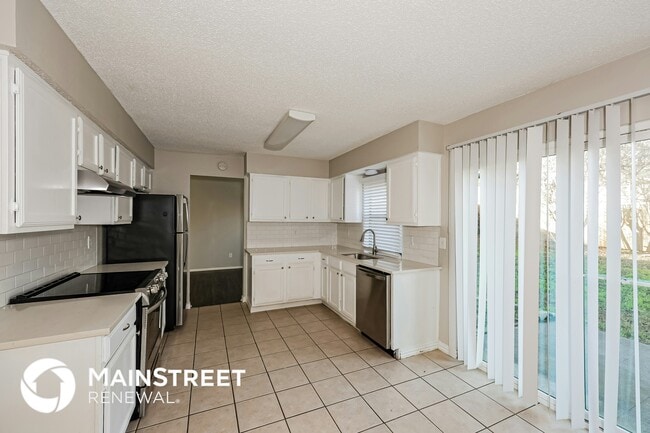 Photo - 309 Deacon Dr