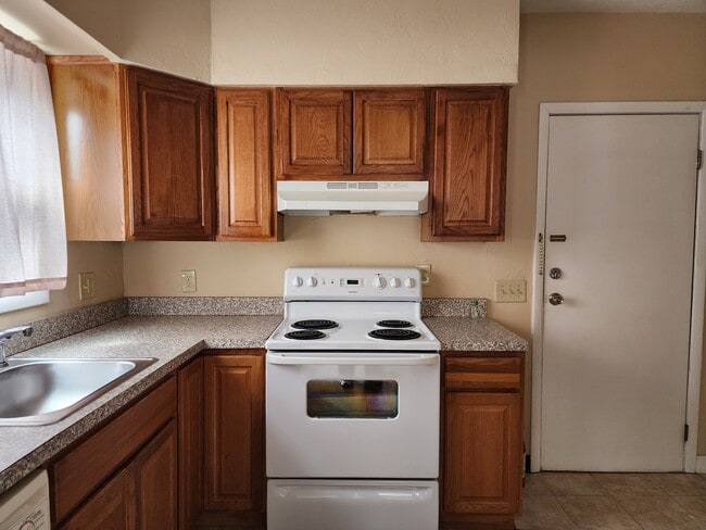 Photo - 1380 Webb Rd Unit Down