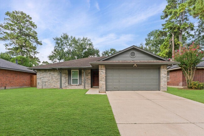 Building Photo - 2422 Clear Ridge Dr Rental