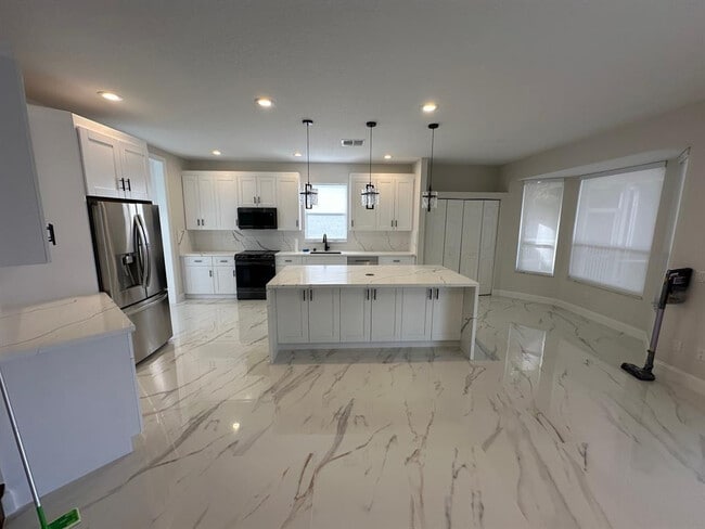 Photo - 12763 Hyland Cir