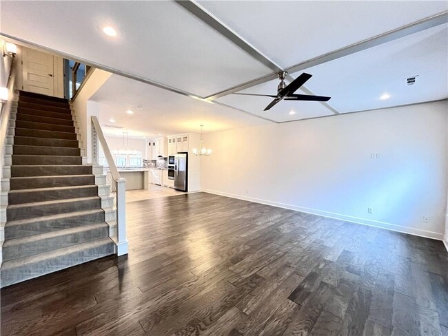 Photo - 418 NW Retreat Ln