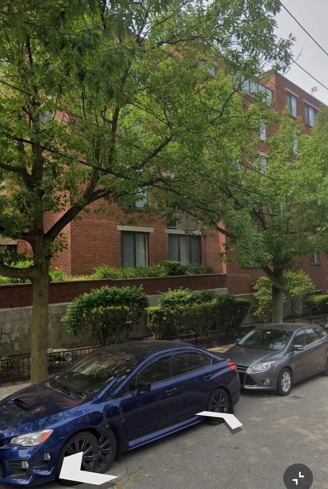 Building Photo - 85 Brainerd Rd