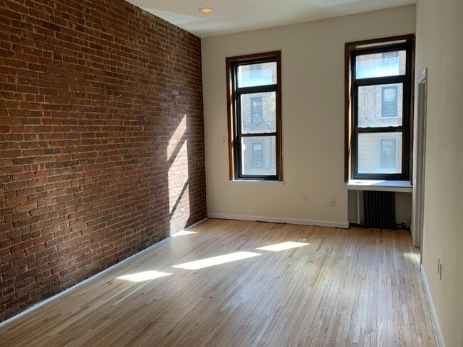 Photo - 173 W 85th St Apartment Unit 5
