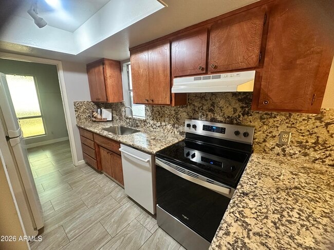 Photo - 5208 S Hazelton Ln