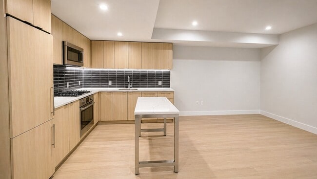 Photo - 1224 M St NW Unit T03