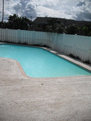 Photo - 1382 NW 13th Ct