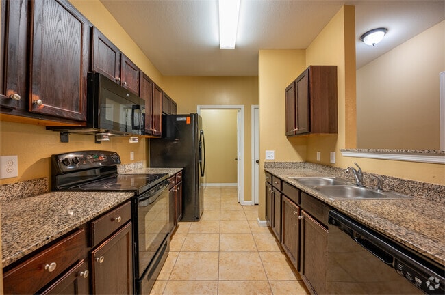 3BR, 2BA - 1,288SF - Kitchen