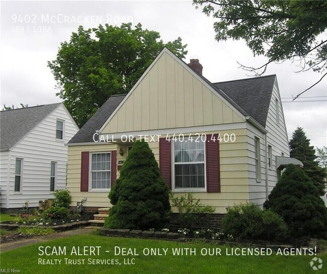 Building Photo - Charming 3-Bedroom Cape Cod with Sunroom Rental