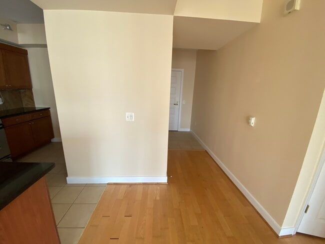 Photo - 616 E St NW Unit #1219