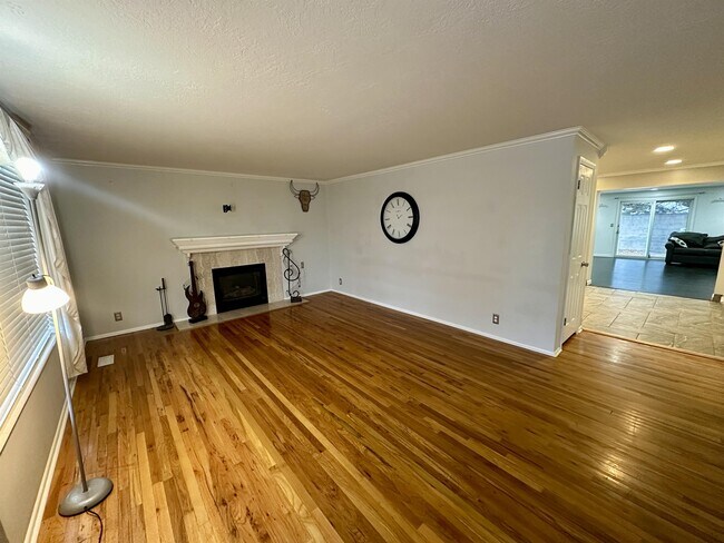 Photo - 3560 S Cochise Dr