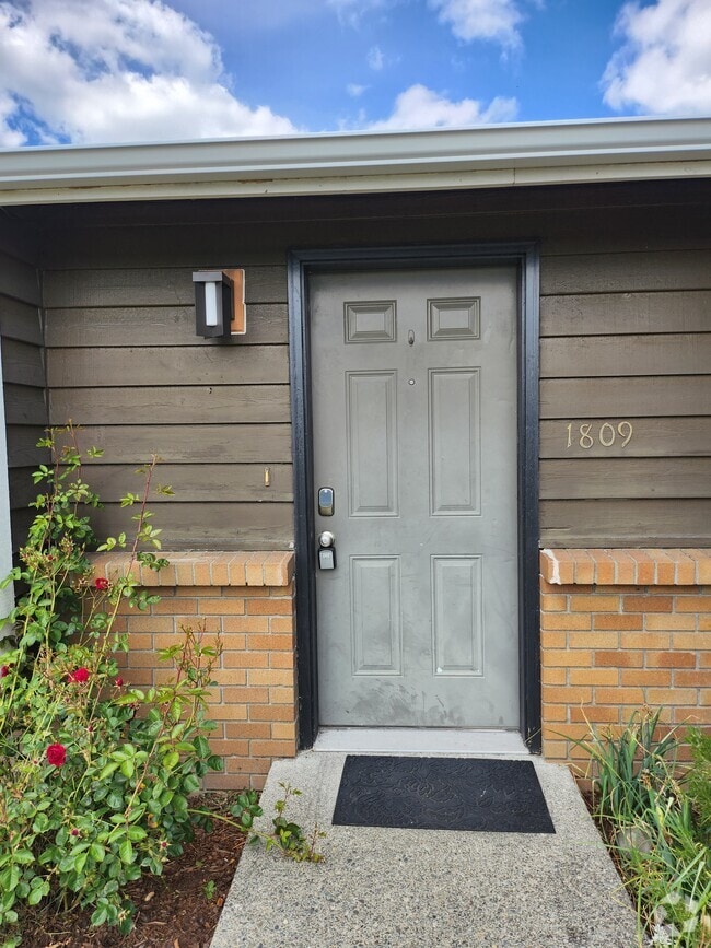 Building Photo - 1809 116th St S Rental
