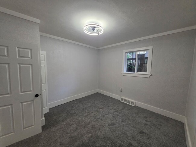 Photo - 1600 Woodmont Ave Unit 2