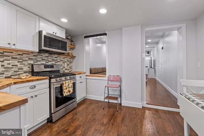 Photo - 2846 Almond St