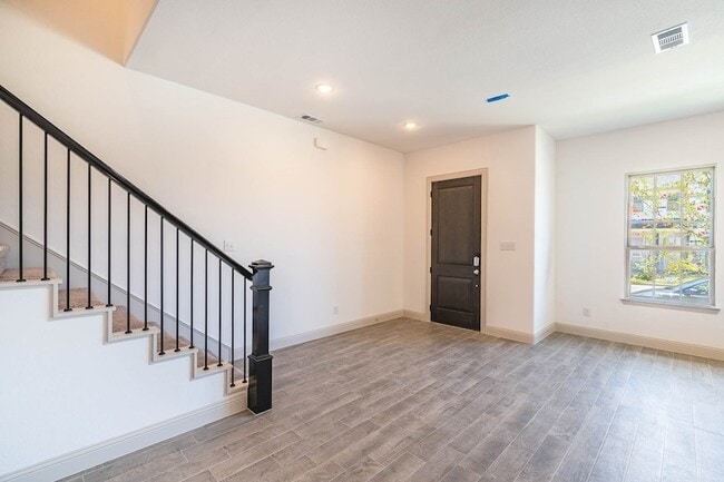 Photo - 6151 Blythe Dr