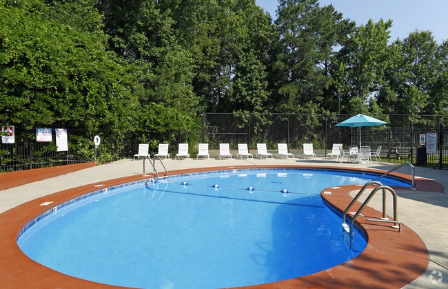 Keswick Apartments