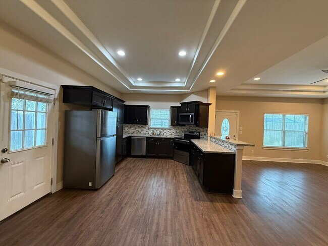 Photo - 6125 Rollins St