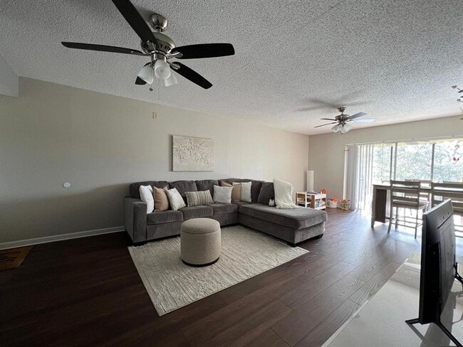 Photo - 102 Palmetto Ct Unit 2