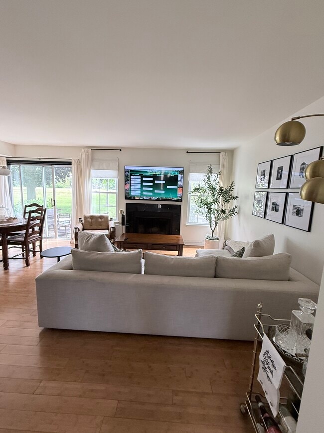 Photo - 1263 N Wellington Ct