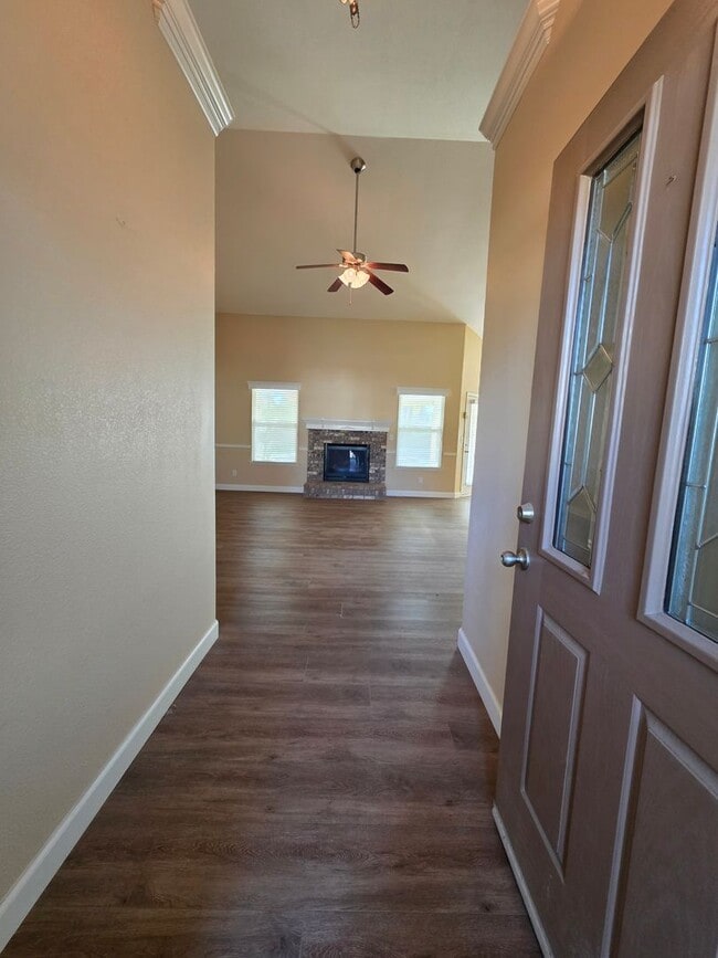 Photo - 3 Bedroom 2 Bathroom with Pool in NW Visalia!