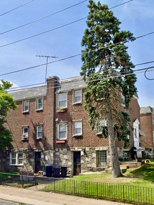 Photo - 7351 Shisler St