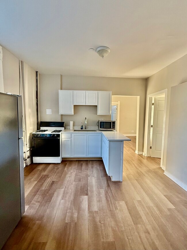 Photo - 1529 W 18th St Unit 2R