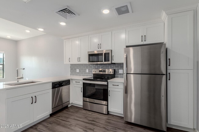 Photo - 475 N 9th St Unit 303