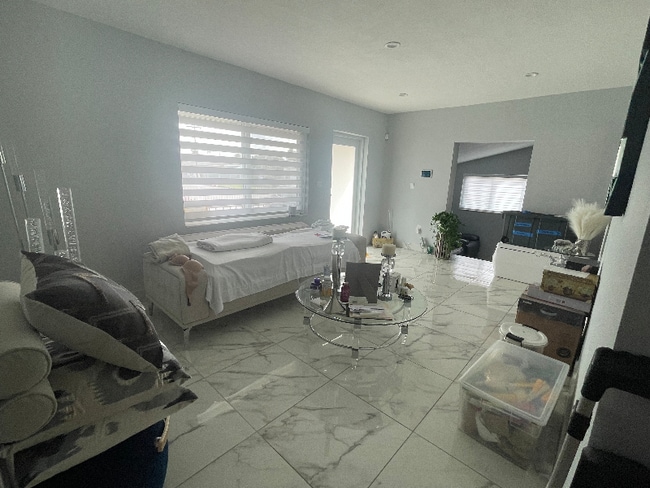 Photo - 55-W55 W 55th St