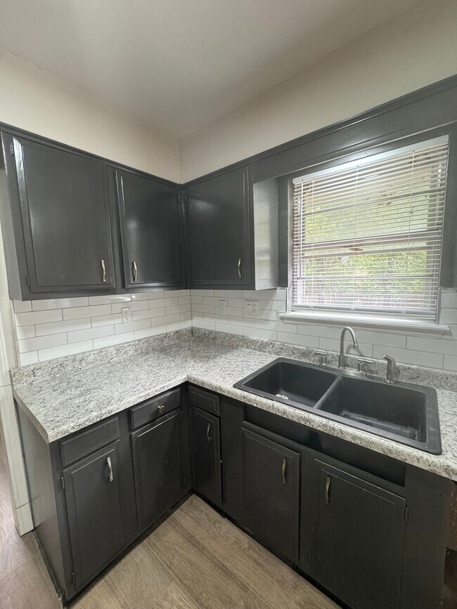 Photo - 5004 Brookdale Dr