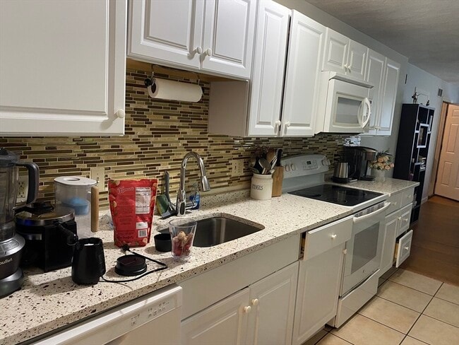 Photo - 133 Walnut St Unit 2