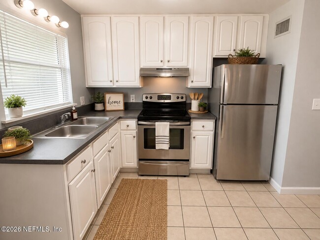 1 7th St S Unit 1