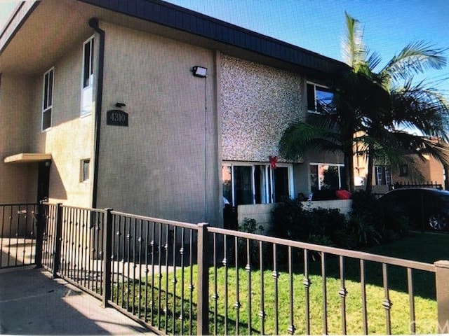 Building Photo - 4310 Lennox Blvd Unit D Rental