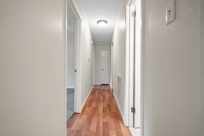 Photo - 4237 Centerwood Dr