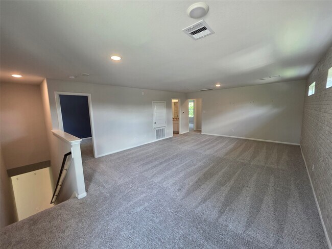 Photo - 110 Elm