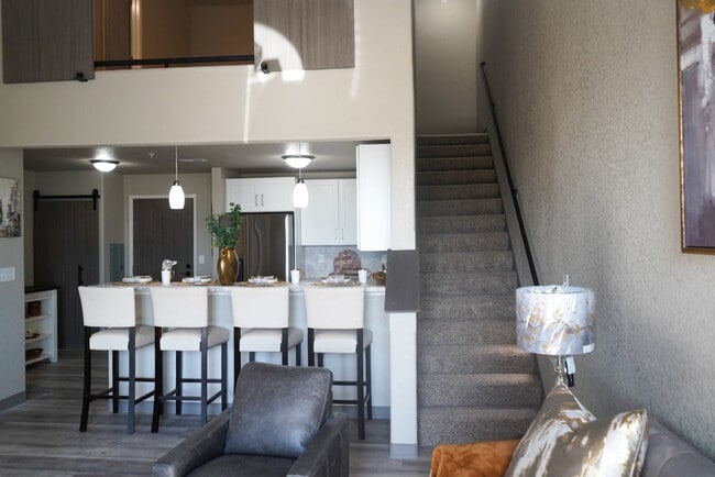 Falcon Ridge Apartments