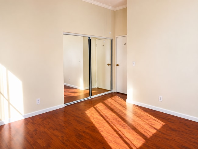 Photo - 1841 Marney Ave