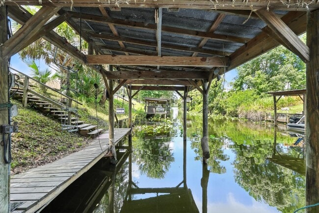 Building Photo - 163 Buchanan Cir