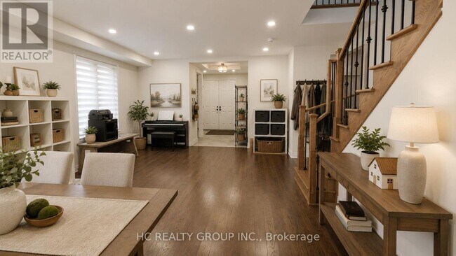 Photo - 747 Langford Blvd.