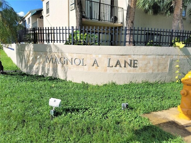 Building Photo - 7423 SW 152nd Ave Unit 10-203