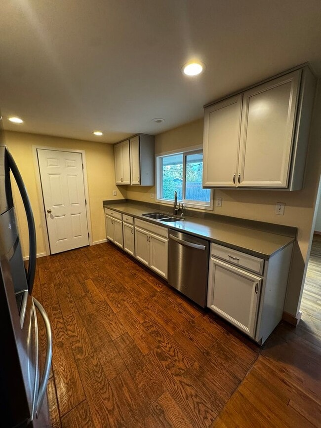Photo - Stylish Updated 3-Bedroom Home in Desirable South Eugene