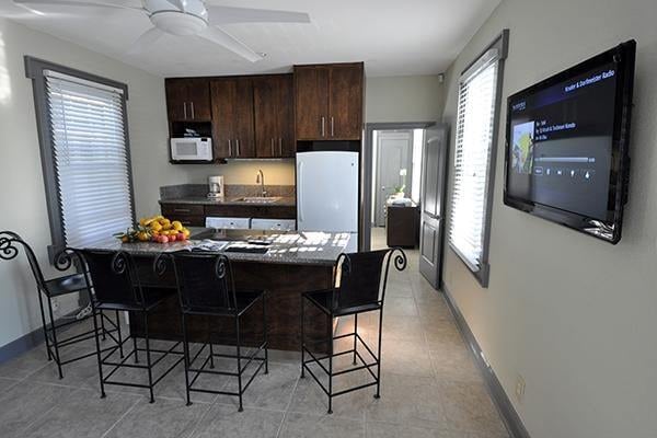 Photo - 925 Dolhonde St