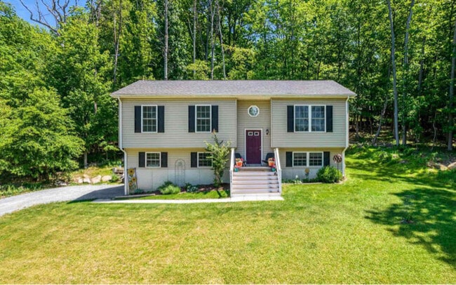 Photo - 1624 Rolling Ln