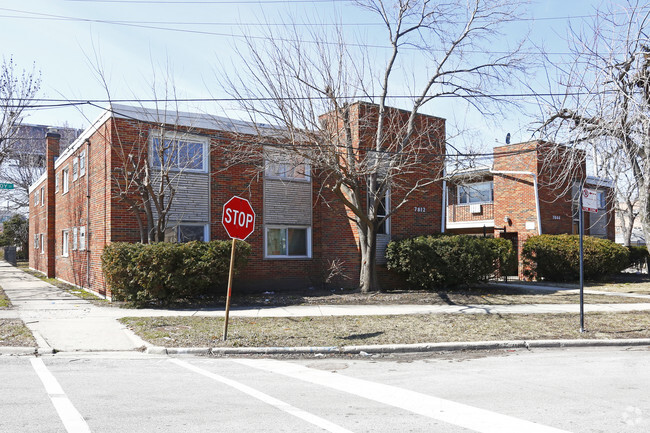 7806-7812 S Troy - 7806-7812 S Troy Apartments