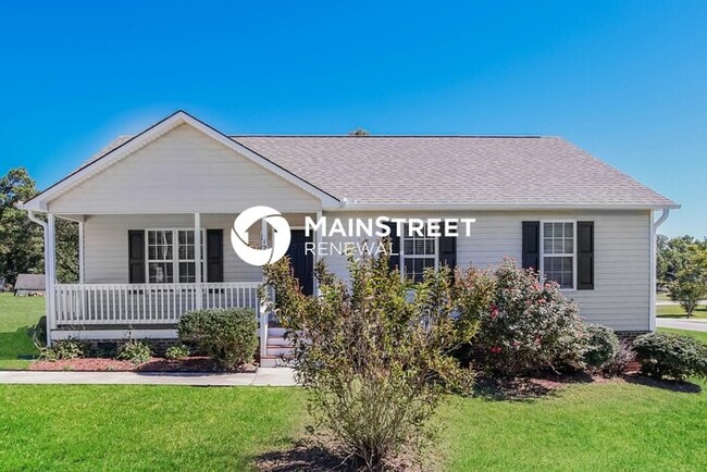 Building Photo - 3 Bedroom Pet-Friendly Home in Smithfield, NC with Main Street Renewal